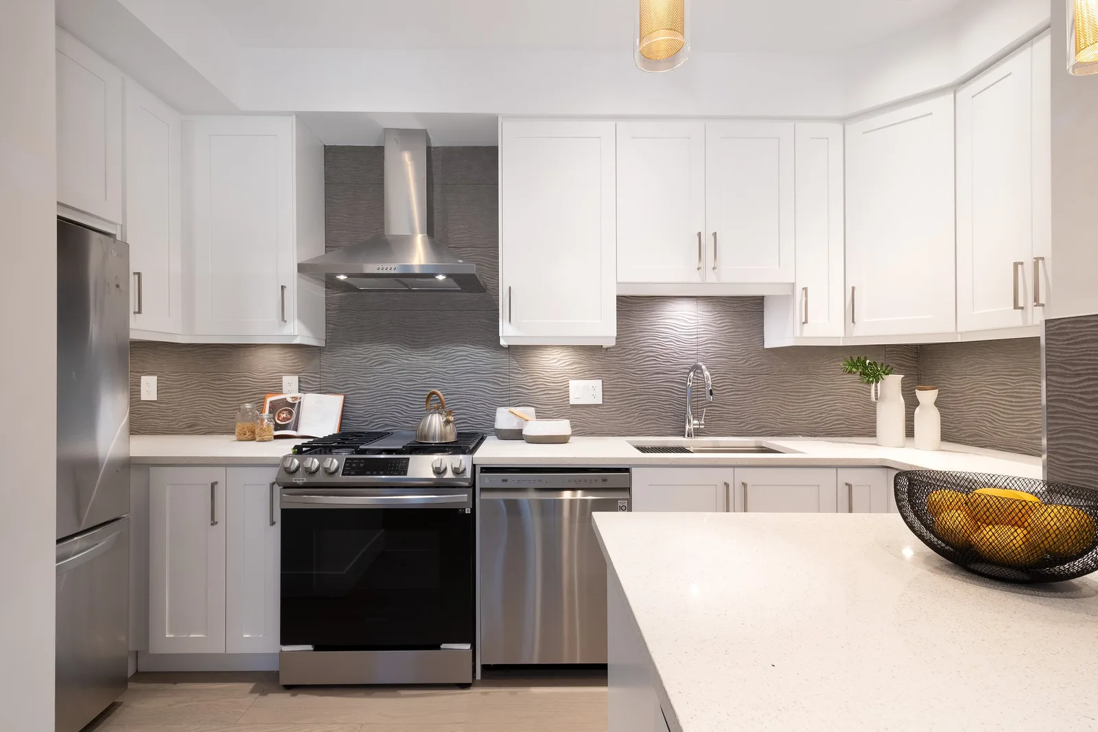 2979 E 7th image 18
