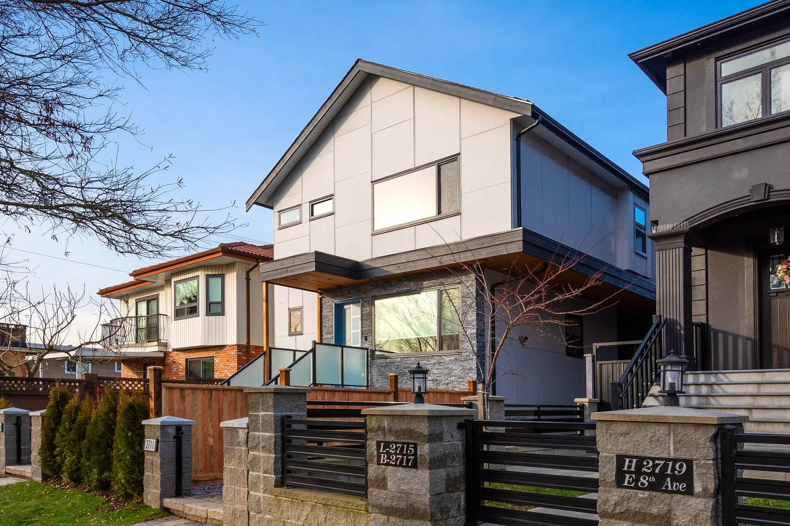 2709 E 8th image 2