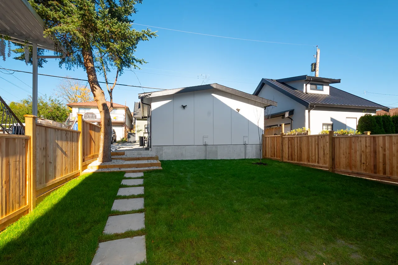 3055 E 8th image 6